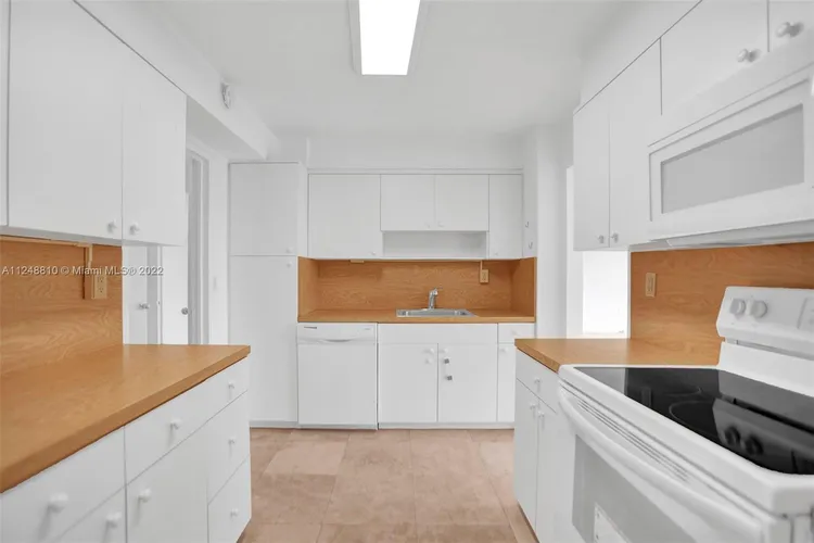 Blair House #2C image #22