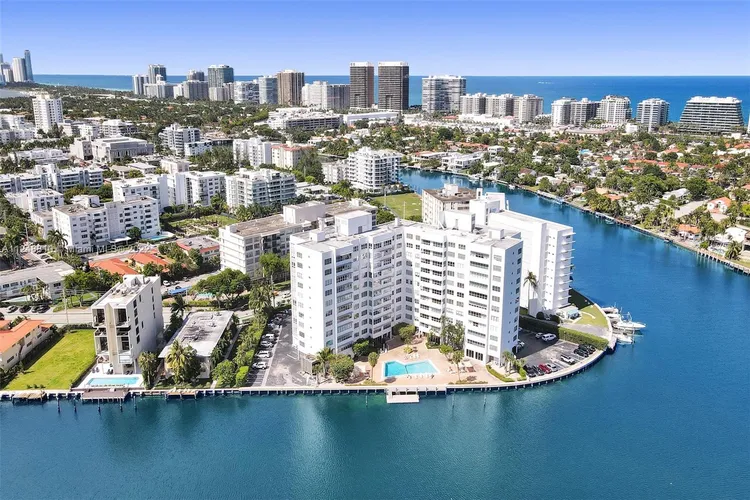 Blair House #2C image #41