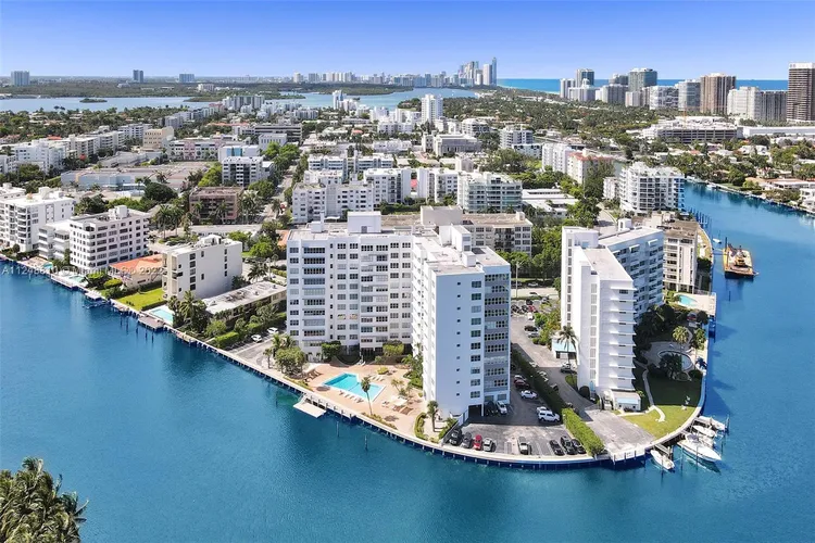 Blair House #2C image #42