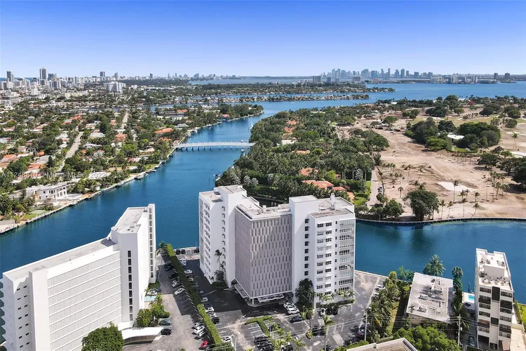 Blair House #2C image #43