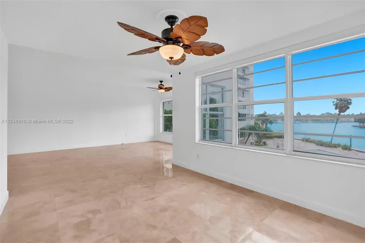 Blair House #2C image #9