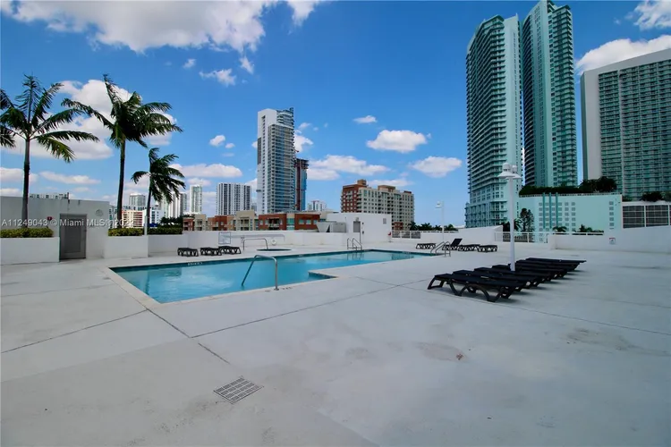 1800 Biscayne Plaza #306 image #11