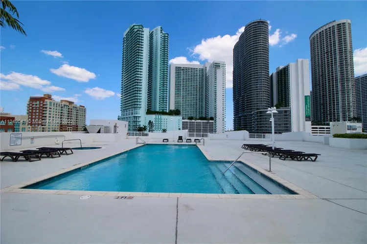 1800 Biscayne Plaza #306 image #12
