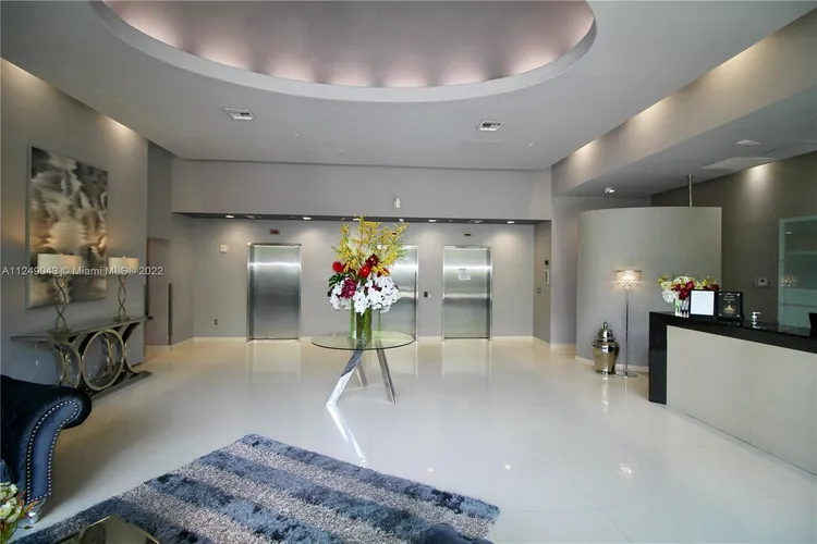 1800 Biscayne Plaza #306 image #14