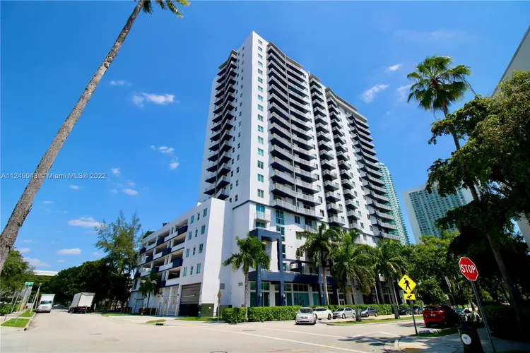1800 Biscayne Plaza #306 image #15