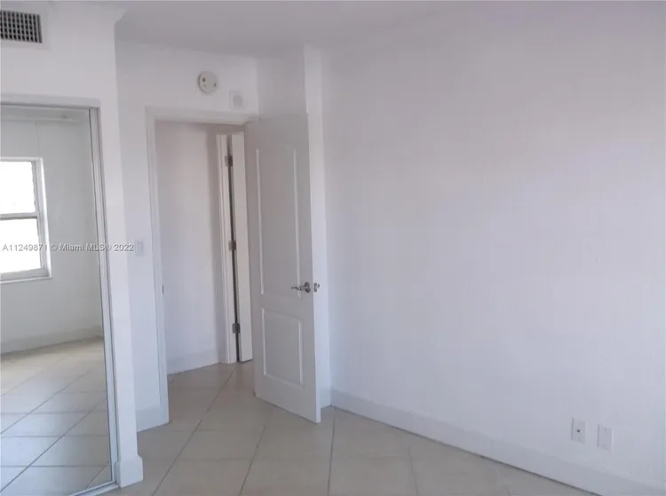 Lauderdale Tower #6H image #8