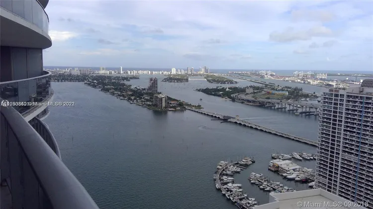 Aria on the Bay #4108 image #10