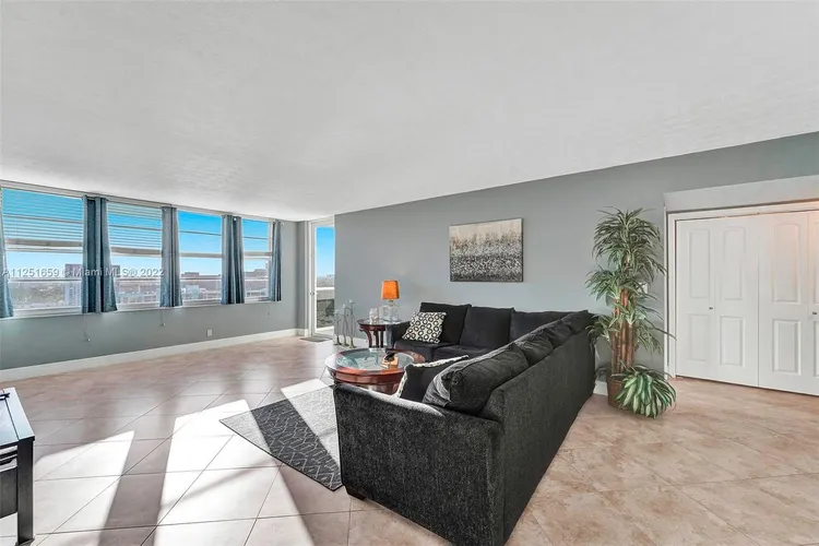 Sea Air Towers #PH-27 image #32