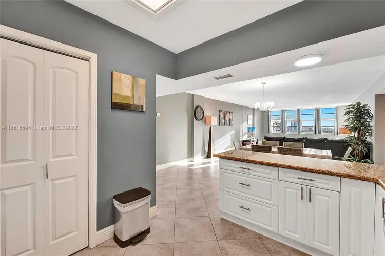 Sea Air Towers #PH-27 image #41