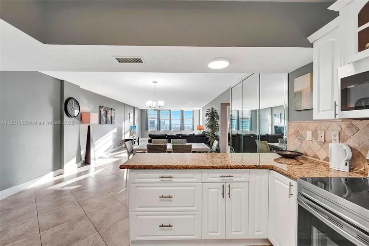 Sea Air Towers #PH-27 image #42