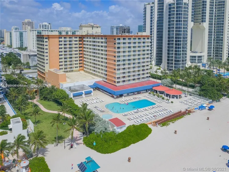 Aventura Beach Club #246 image #9