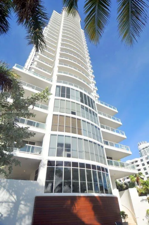 La Tour #PH2602 image #33