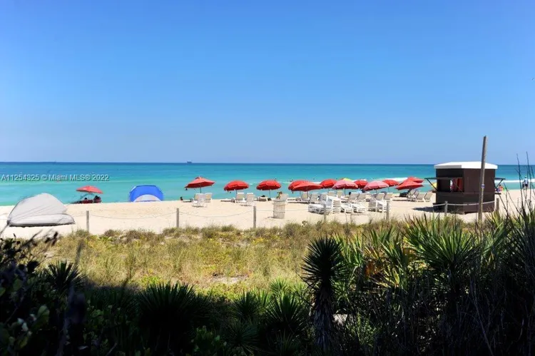 La Tour #PH2602 image #35