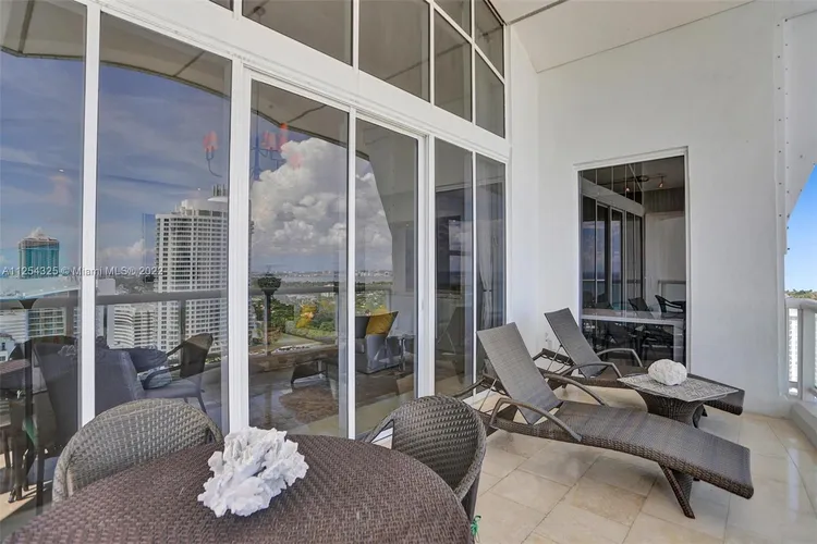 La Tour #PH2602 image #50