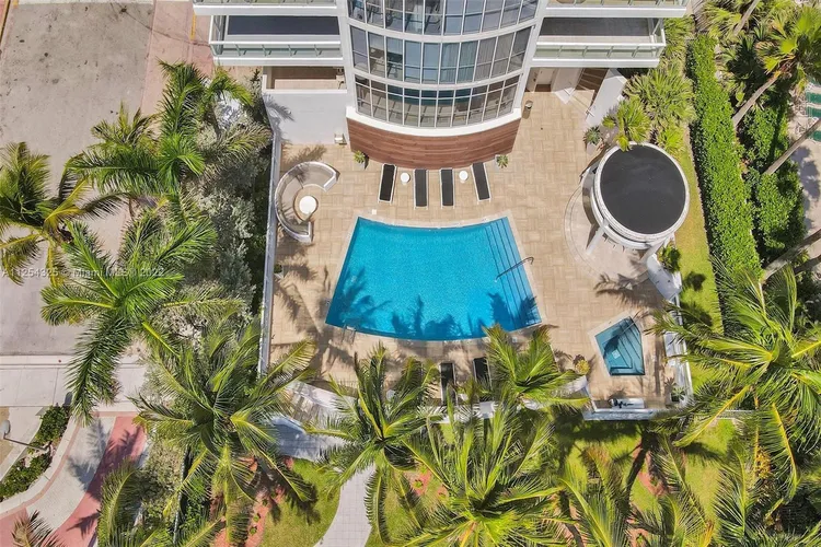 La Tour #PH2602 image #60