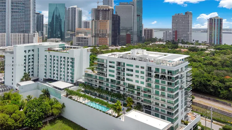 Le Parc at Brickell #413 image #17