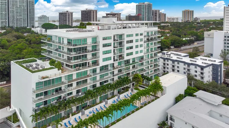 Le Parc at Brickell #413 image #18
