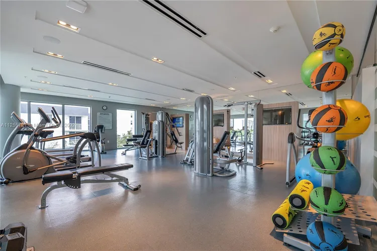 Le Parc at Brickell #413 image #29