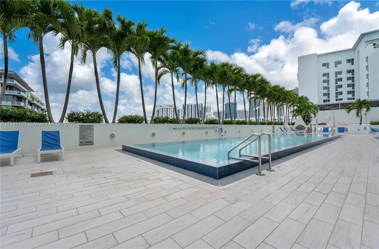 Le Parc at Brickell #413 image #32