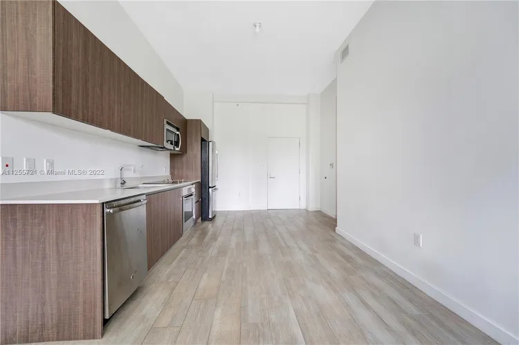 Le Parc at Brickell #413 image #8