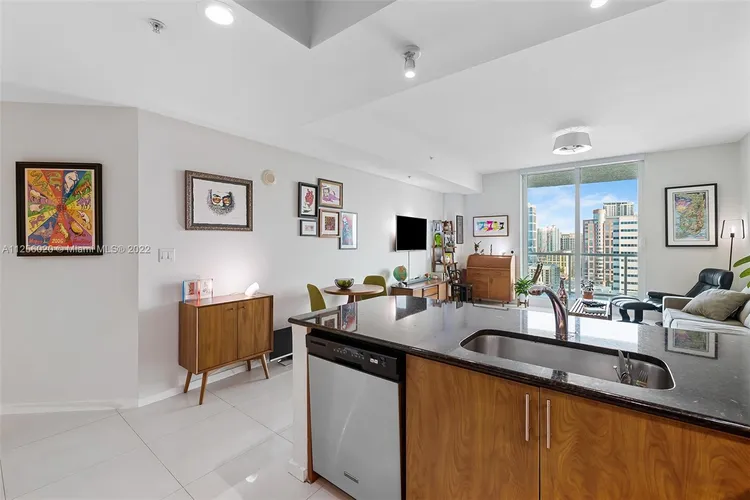 Strada 315 #1904 image #10