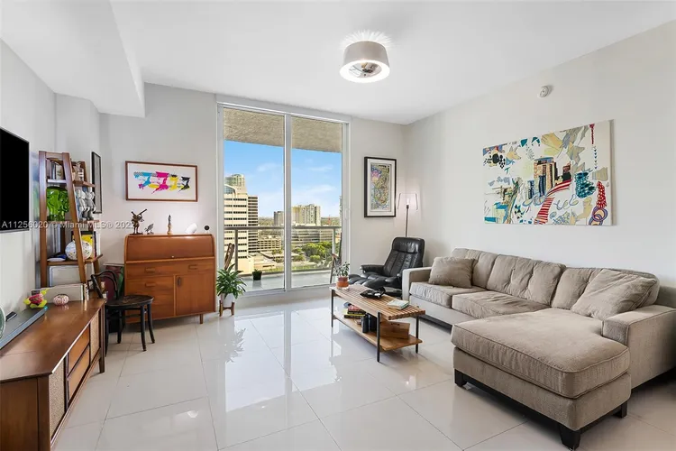 Strada 315 #1904 image #6