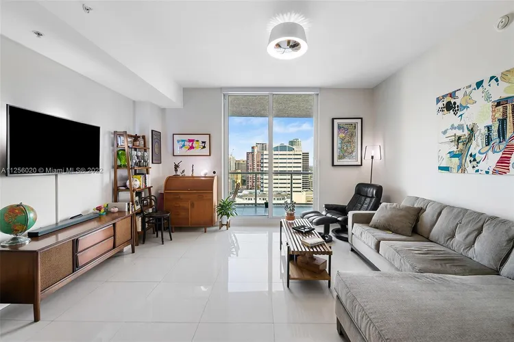 Strada 315 #1904 image #7