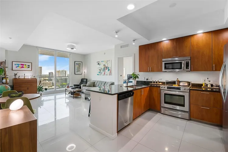 Strada 315 #1904 image #8