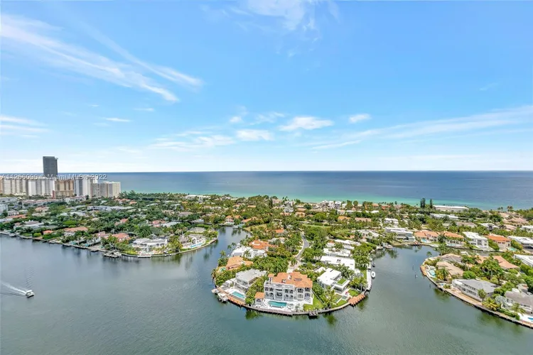 One Island Place #2901 image #20