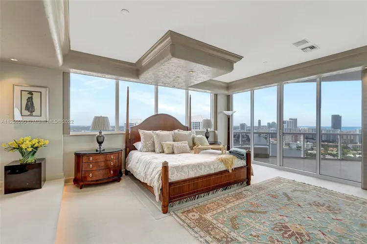 One Island Place #2901 image #59