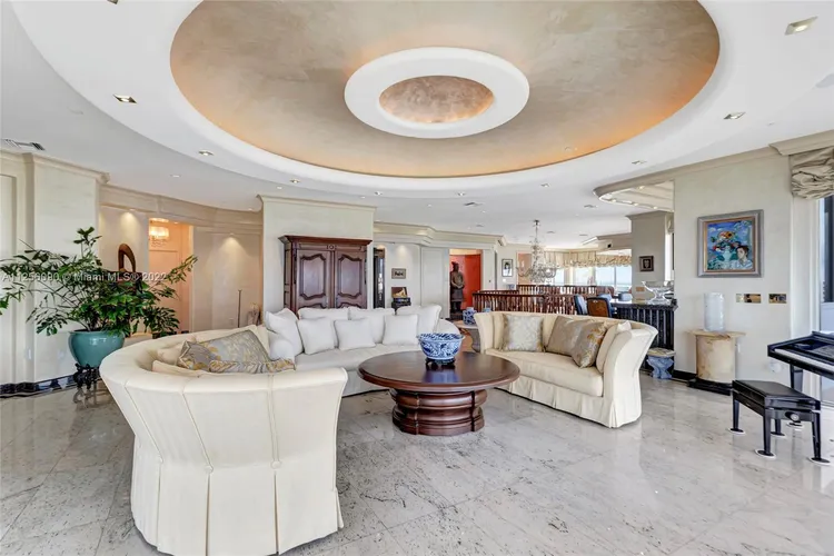 One Island Place #2901 image #9