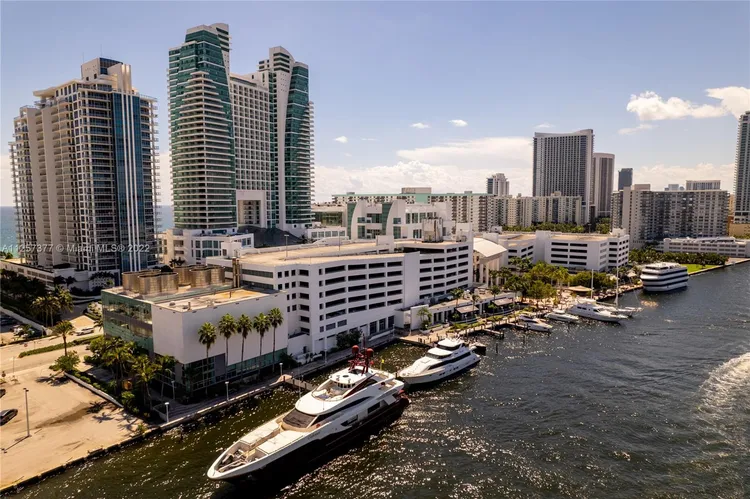 The Residences On Hollywood Beach #939 image #13