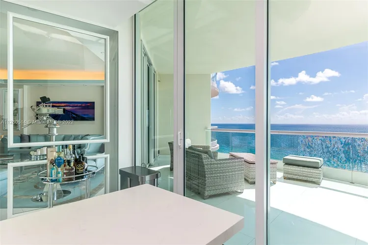 Turnberry Ocean Colony #1401 image #9