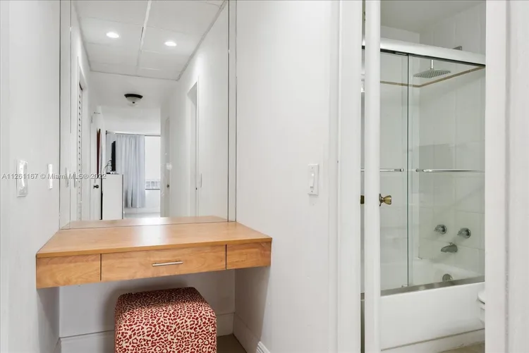 Alexander Towers #1005 image #10