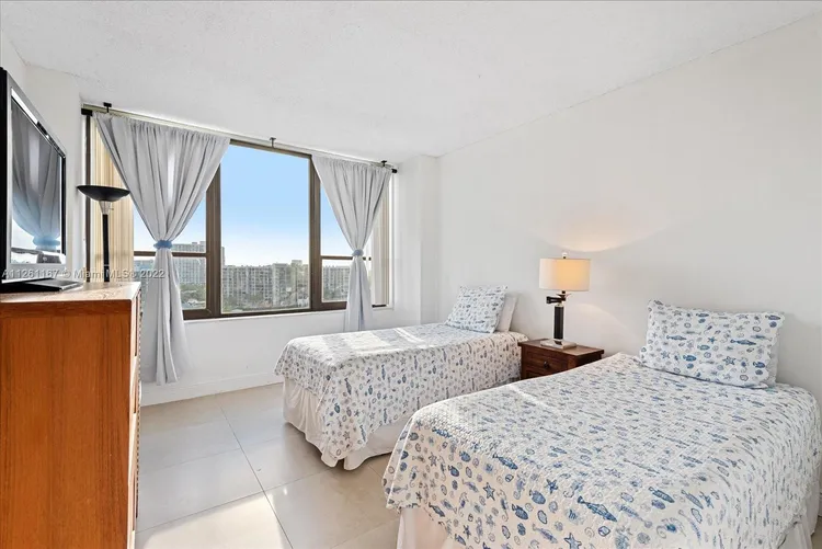 Alexander Towers #1005 image #12