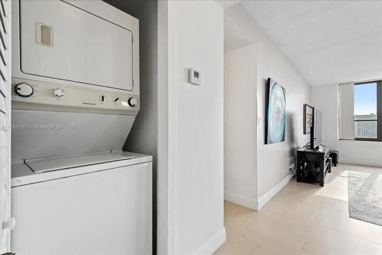 Alexander Towers #1005 image #14