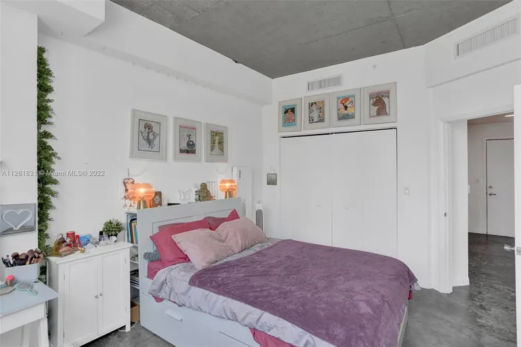 Loft Downtown II #2002 image #11