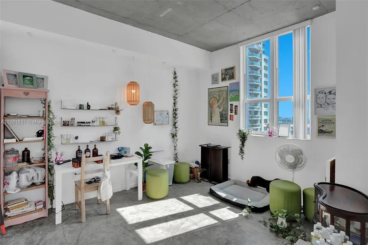 Loft Downtown II #2002 image #15