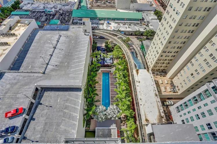 Loft Downtown II #2002 image #29