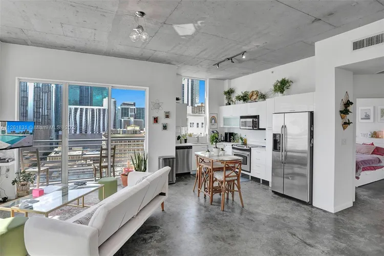 Loft Downtown II #2002 image #6