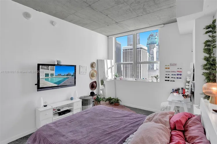 Loft Downtown II #2002 image #9