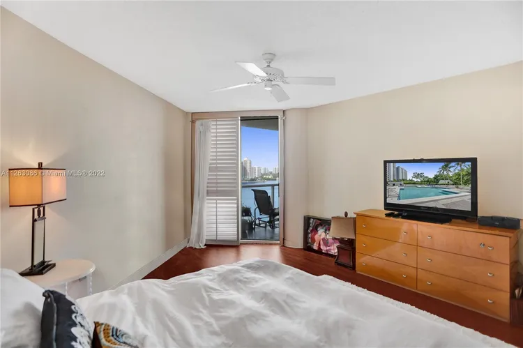 Williams Island 4000 #1606 image #13