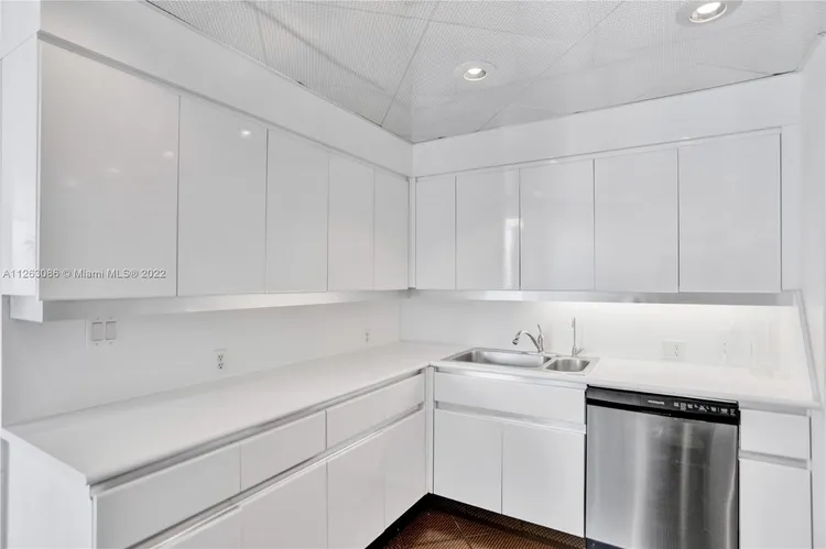 Williams Island 4000 #1606 image #16