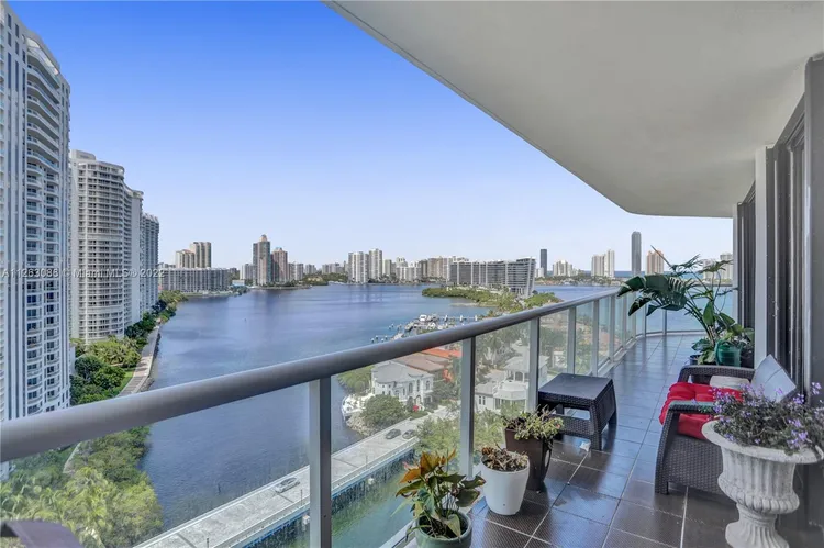 Williams Island 4000 #1606 image #18