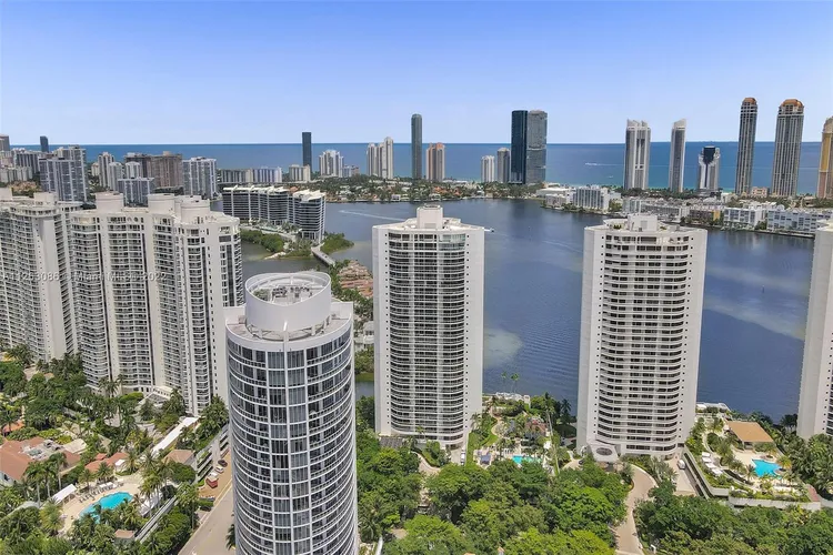 Williams Island 4000 #1606 image #27