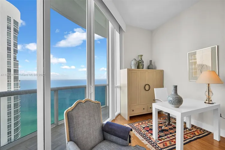 Trump Tower 2 #3504 image #39