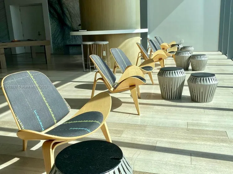 Icon Bay #1807 image #15