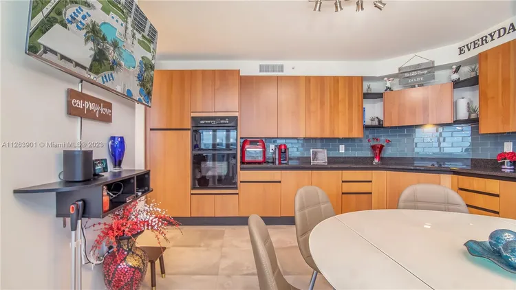 Pinnacle #2102 image #13