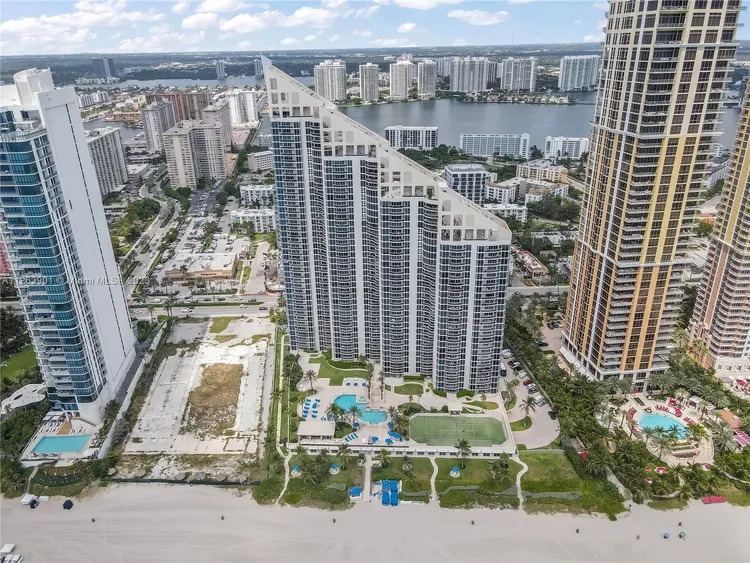 Pinnacle #2102 image #42