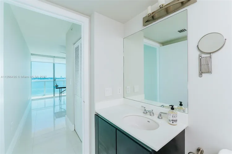 Onyx #2503 image #15